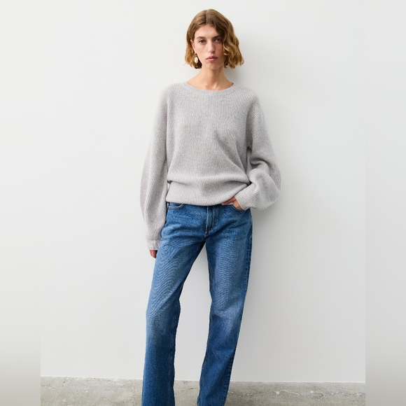 The Curated Chunky Crew Sweater - Picture 2 of 6